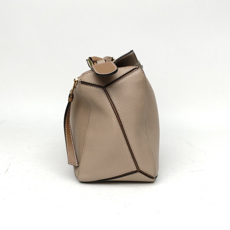 LOEWE Puzzle29幾何包中號灰色牛皮肩背包-3