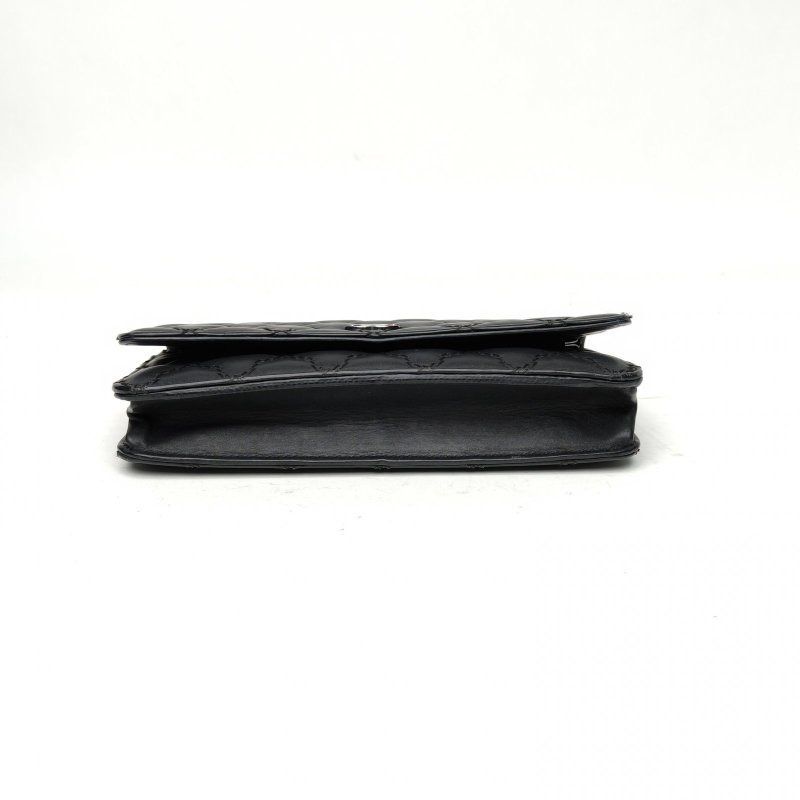 CHANEL CFWOC琺瑯扣黑色牛皮20開琺瑯扣肩背包-4