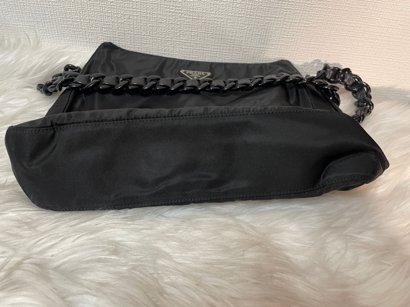 Prada 降落傘布面鏈條包-3