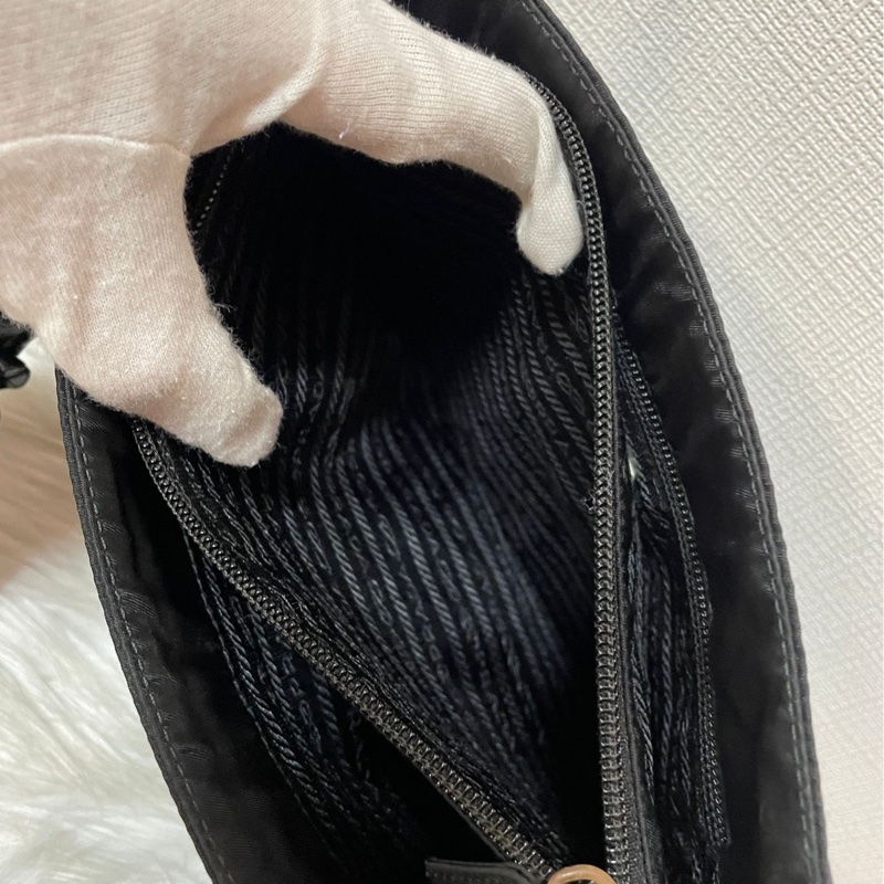 Prada 降落傘布面鏈條包-6