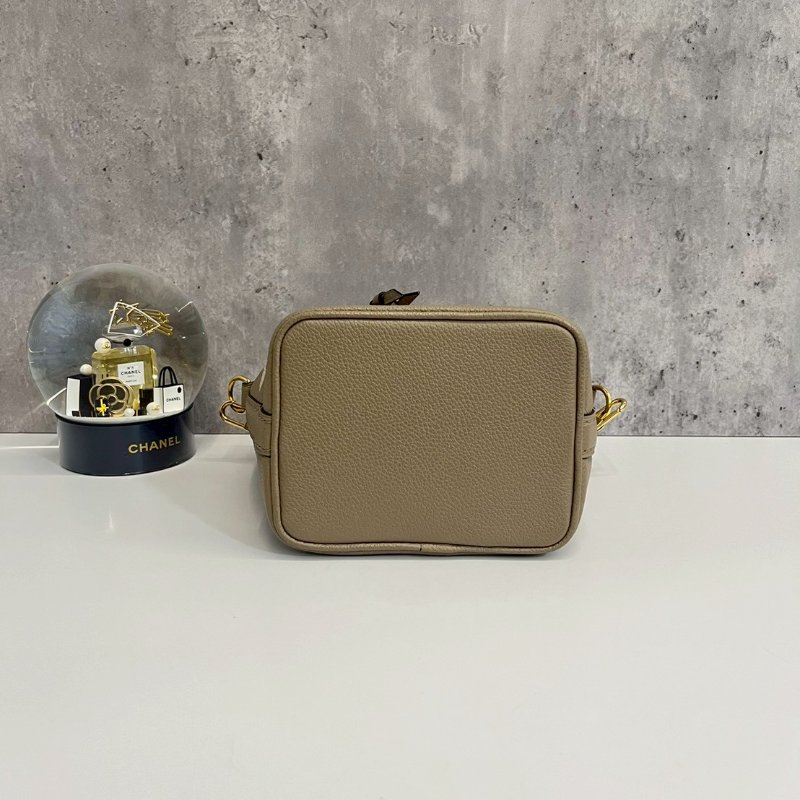 LV Nano Noe 水桶包 斑鳩灰 晶片款-6