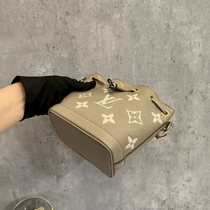 LV Nano Noe 水桶包 斑鳩灰 晶片款-10