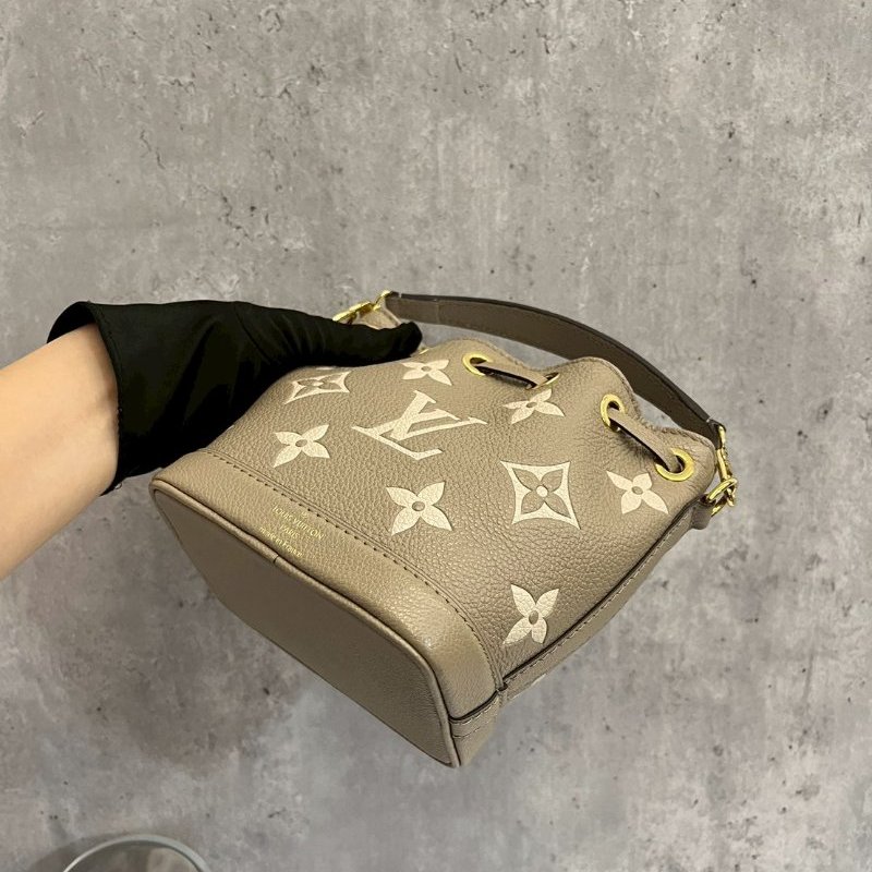 LV Nano Noe 水桶包 斑鳩灰 晶片款-12