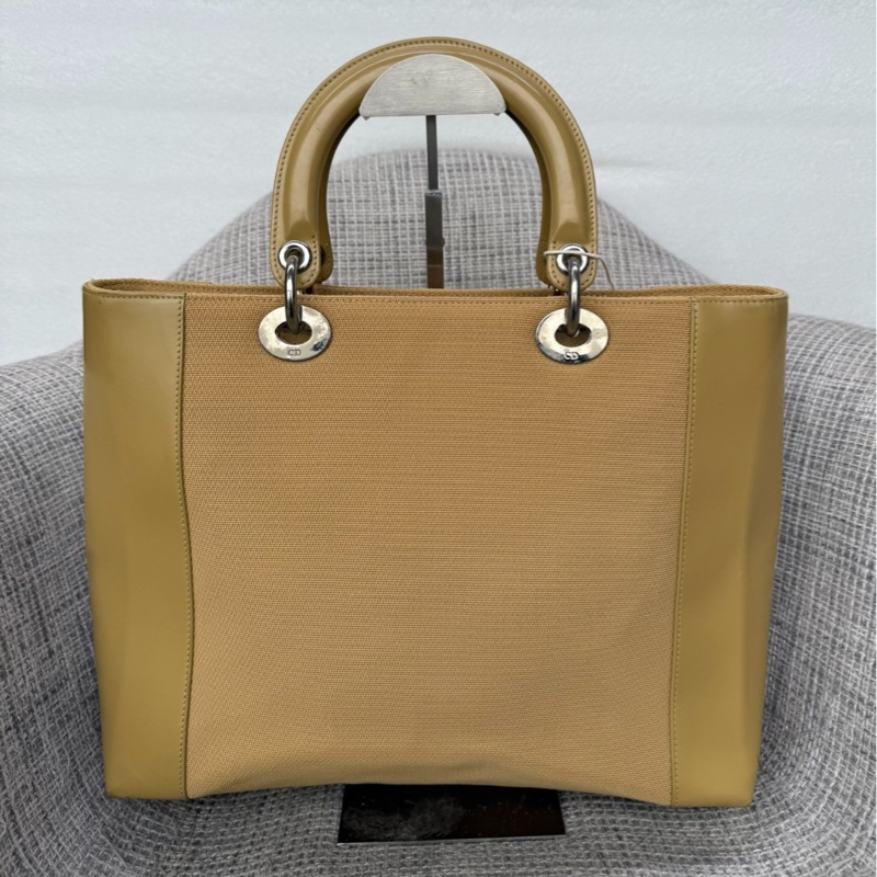 【2折買戴妃😍用一輩子都不過時💃🏻】Dior Lady VIP 中號 姜黄色牛皮拼接|手提包|戴妃包-1