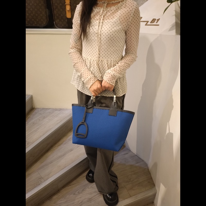 Hermes 黑把藍布身托特包 steeple 25-1