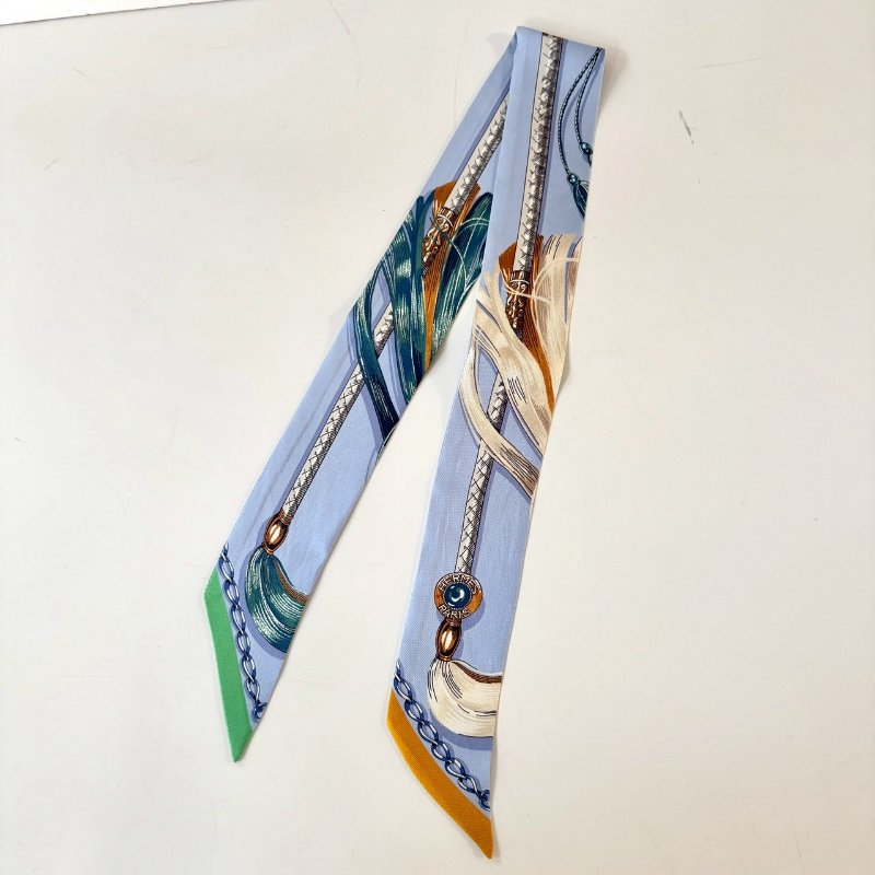 HERMES Cavalcades Twilly 絲巾 淺藍色 真絲 馬術器具目錄-0