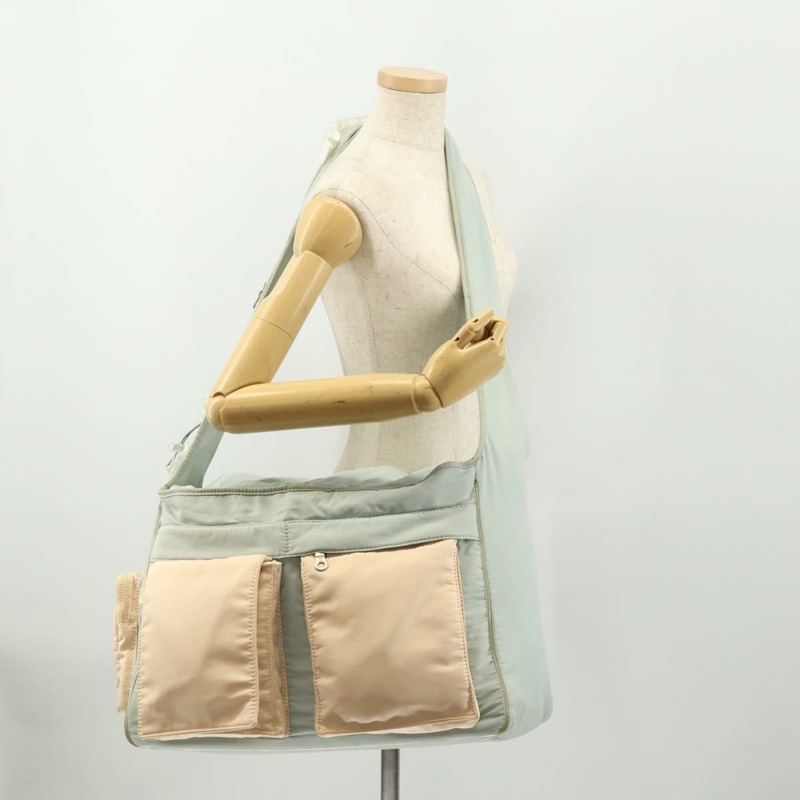 【日本直送】香奈兒 Chanel 運動肩背包 尼龍 淺藍色 銀色 CC 標誌 Auth YKZ358A-26