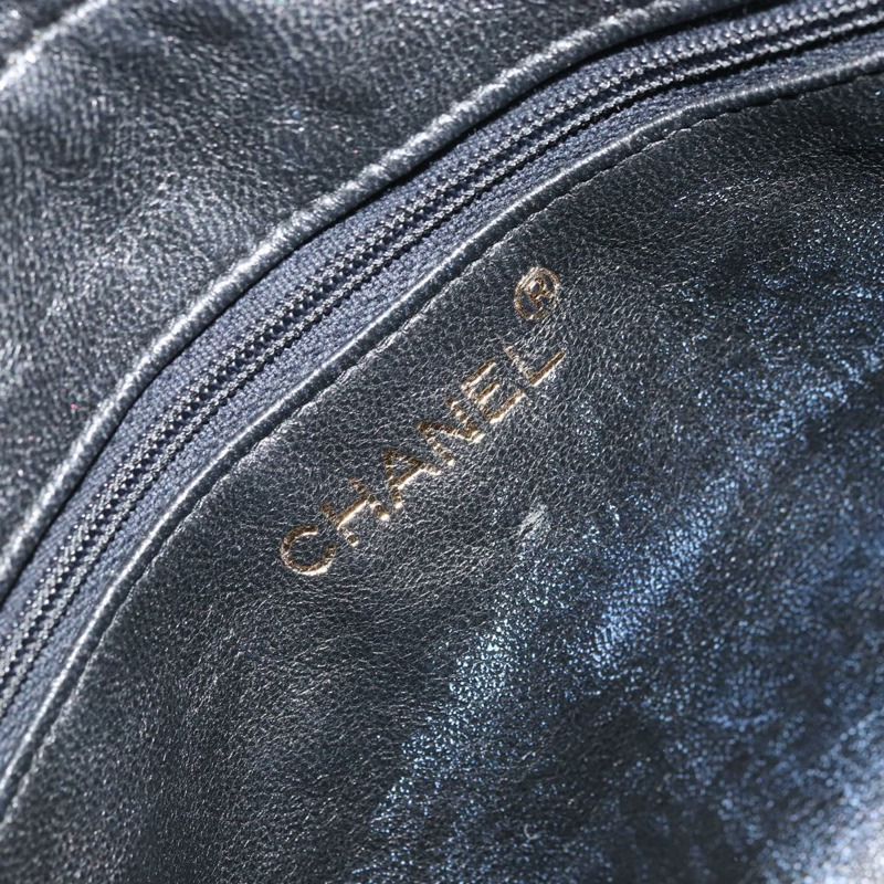 【日本直送】香奈兒 COCO 標誌鏈條肩背包 漆皮黑色金色雙C標誌 Auth BAZ033A-16