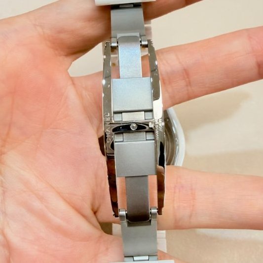 CHANEL - 白色J12陶瓷雙鑽圈機械手錶╻38mm-17