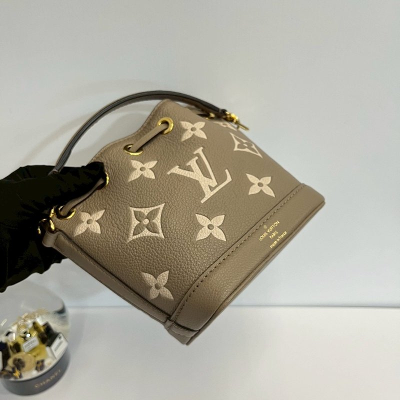 LV Nano noe 水桶包 斑鳩灰 晶片款-8
