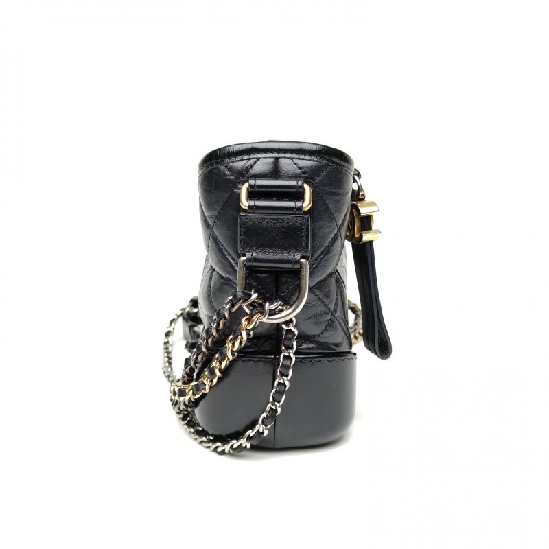 CHANEL GABRIELLE流浪小號黑色牛皮27開金銀扣肩背包-3