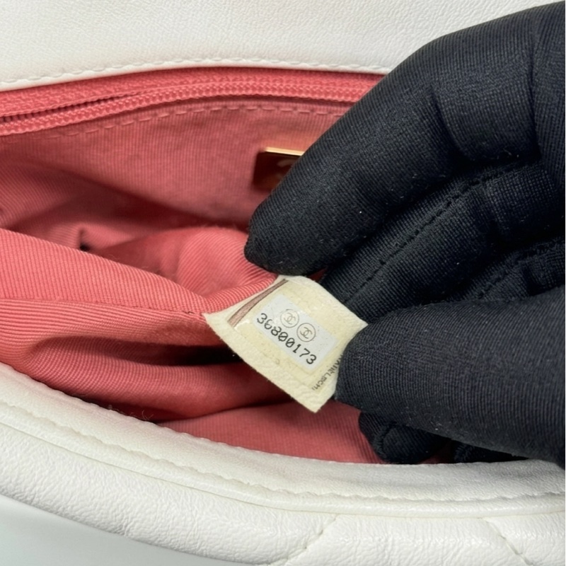 Chanel/香奈兒 白色19bag 小號 尺寸26*18*8 超甜價-6
