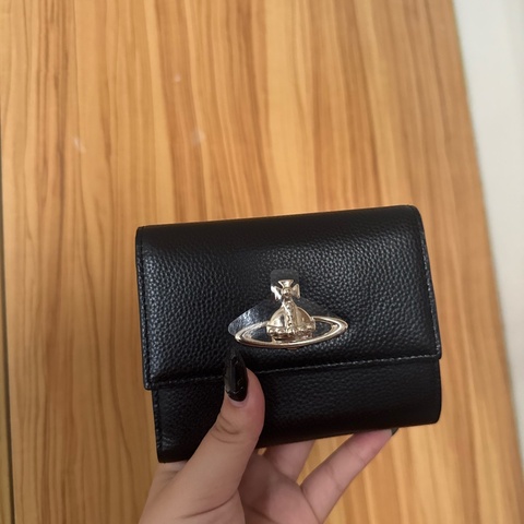 Vivienne Westwood 日本限定三折牛皮金釦短夾🇯🇵