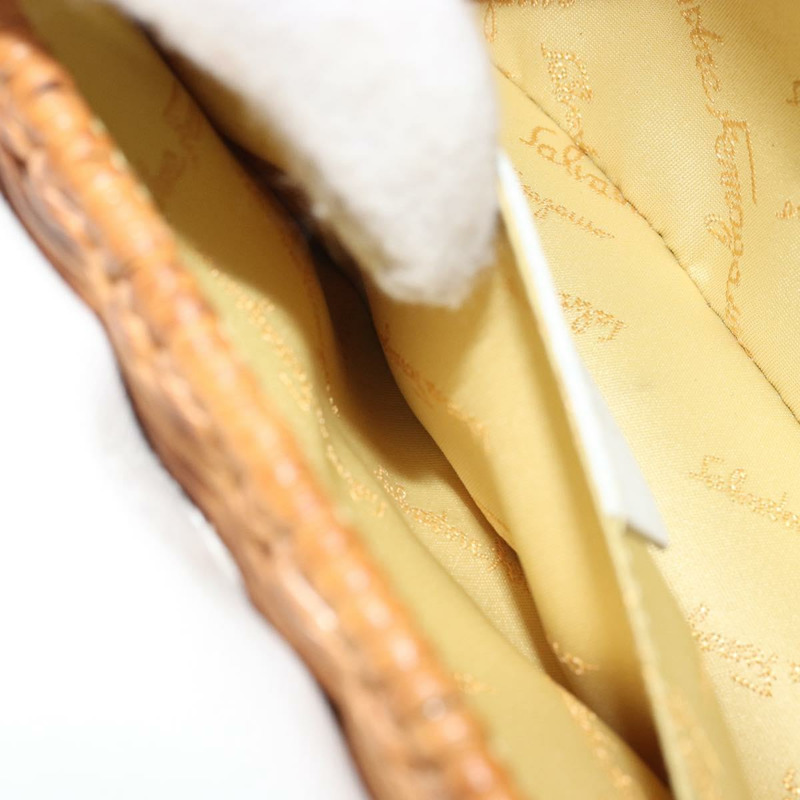 【日本直送】Salvatore Ferragamo Gancini 藤編米白色配件包 正品 BAZ704A-20