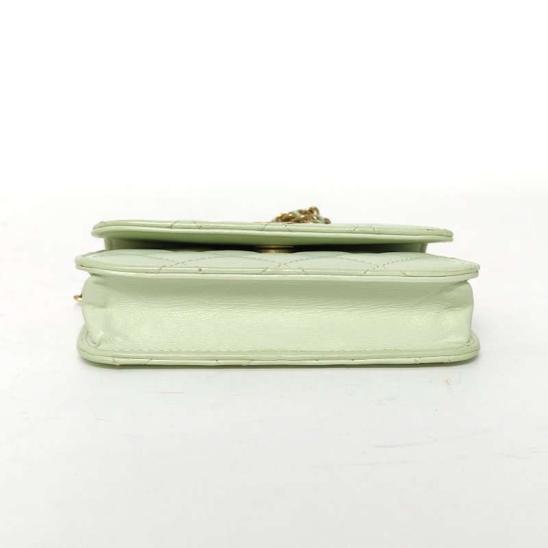 CHANEL CFWOC無後拉鏈綠色羊皮31開金球調節扣肩背包-4