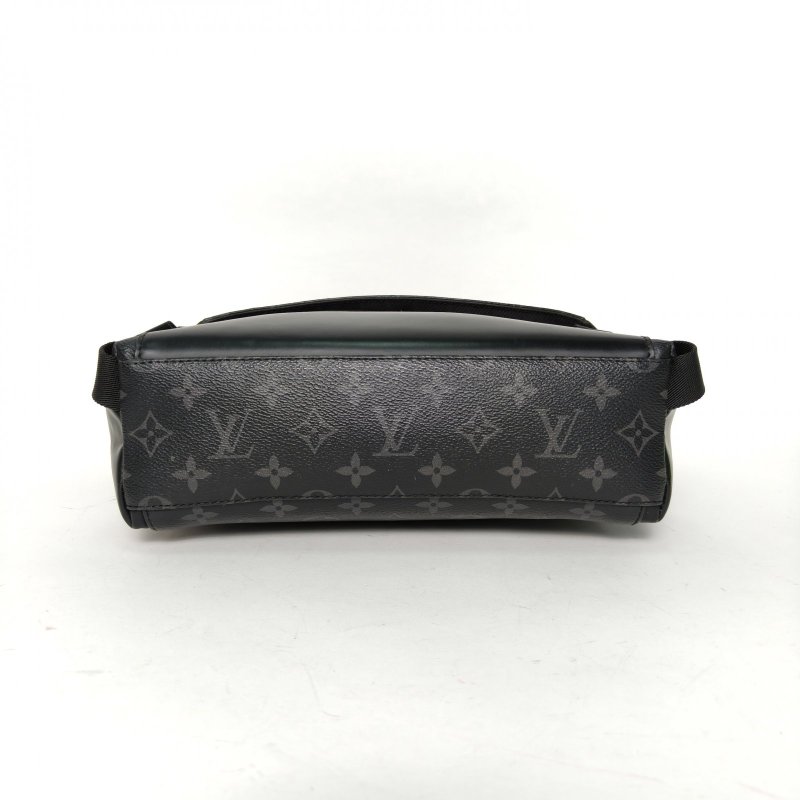 LOUIS VUITTON VOYAGER郵差包小號28黑色PVC2018肩背包-4