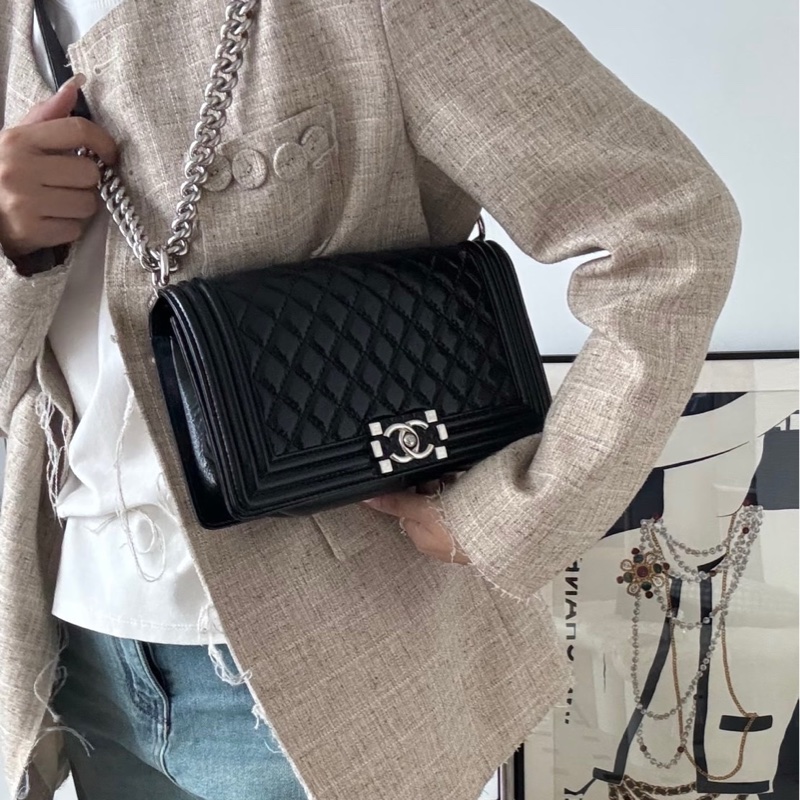 Chanel 油蠟皮黑銀Leboy 中號-3