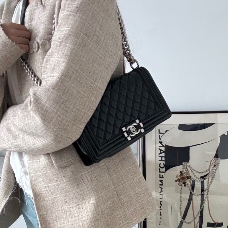 Chanel 油蠟皮黑銀Leboy 中號-4