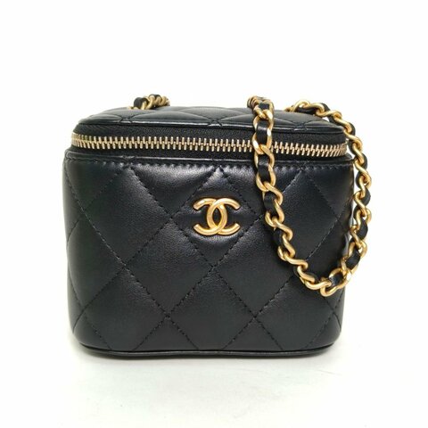 CHANEL 21B方盒子化妝包無鏡子黑色羊皮31開金球調節扣肩背包