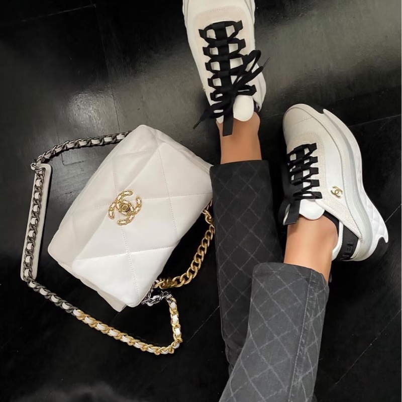 CHANEL香奈兒 白色小號19bag🪿🪿黑金白鏈美滋滋的-20