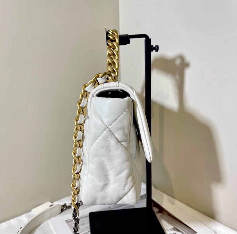CHANEL香奈兒 白色小號19bag🪿🪿黑金白鏈美滋滋的-32