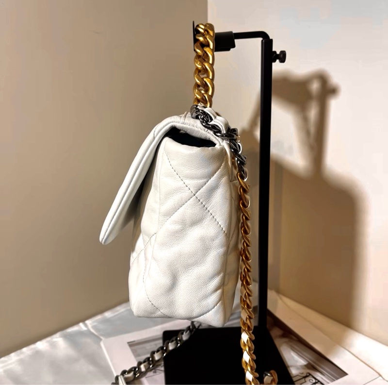 CHANEL香奈兒 白色小號19bag🪿🪿黑金白鏈美滋滋的-33