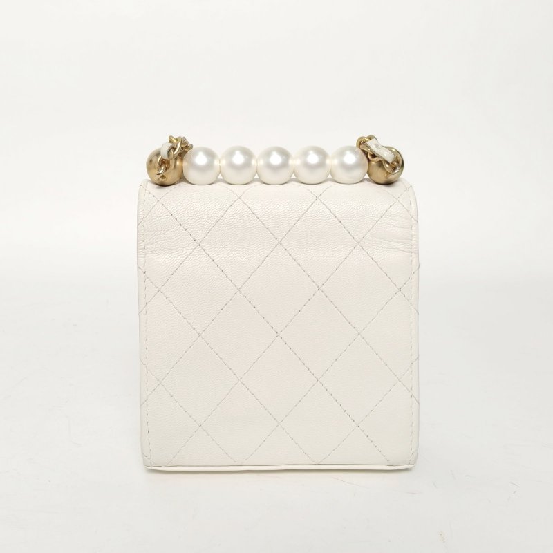 CHANEL CF季節款Flapbag珍珠包小方包白色羊皮29開肩背包-2