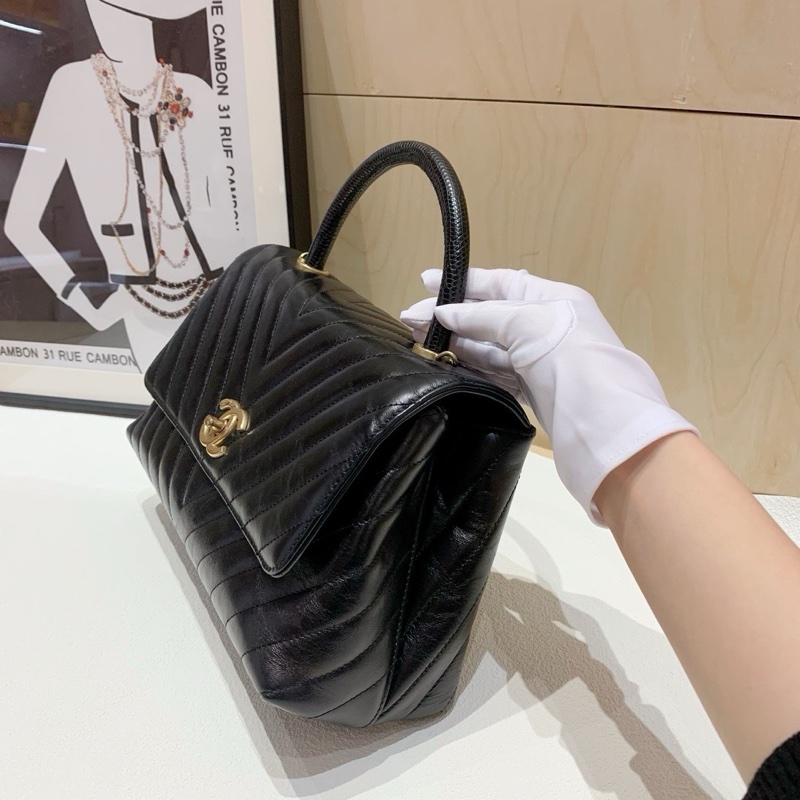 Chanel 香奈兒 cocohandle 經典黑金中號油蠟牛皮,黑色蜥蜴皮手柄,-3