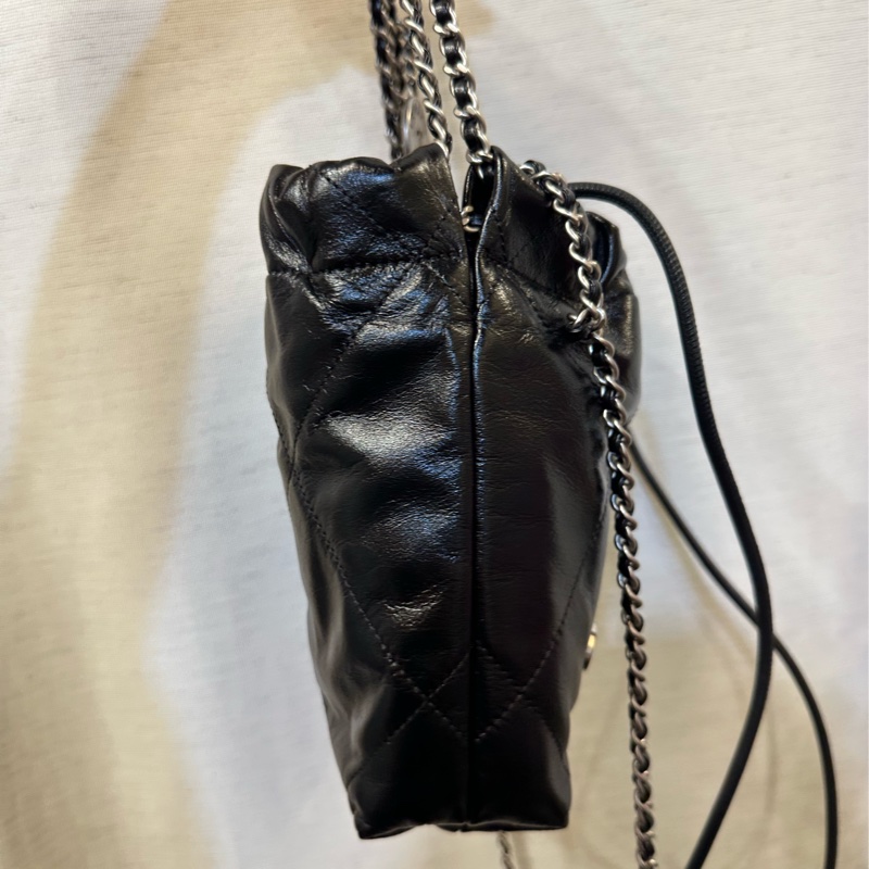 Chanel 黑牛皮霧銀釦mini 22包 AS3980-2