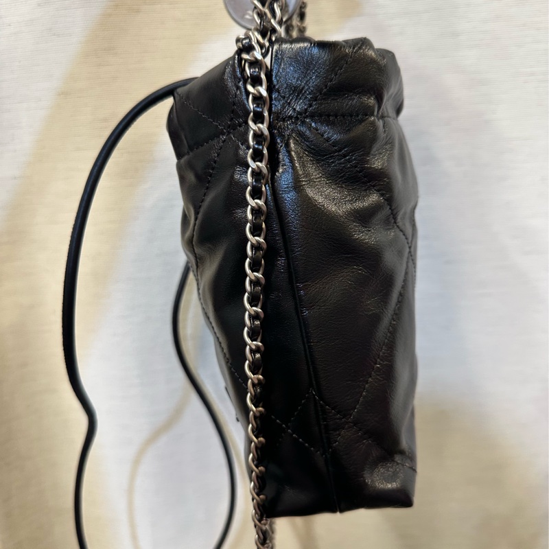 Chanel 黑牛皮霧銀釦mini 22包 AS3980-3