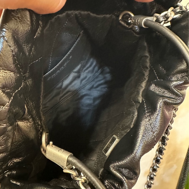 Chanel 黑牛皮霧銀釦mini 22包 AS3980-6