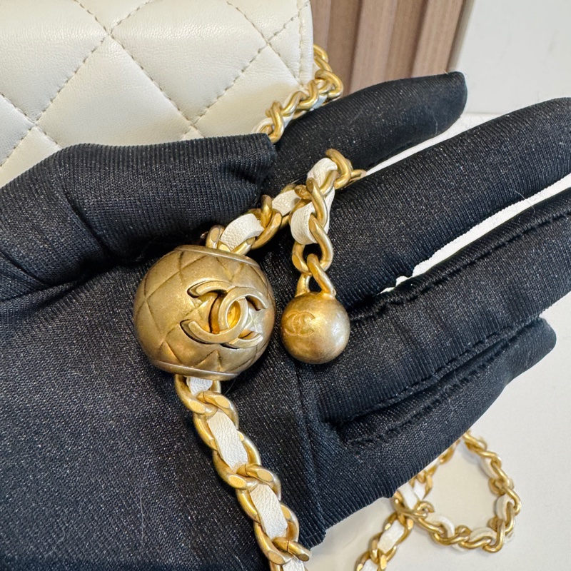 【97新 ✨ 全網最低價！】 Chanel Woc白金 金球 羊皮 保値特別款 芯片款式 狀態非常好（大全套可送禮❗️）-17