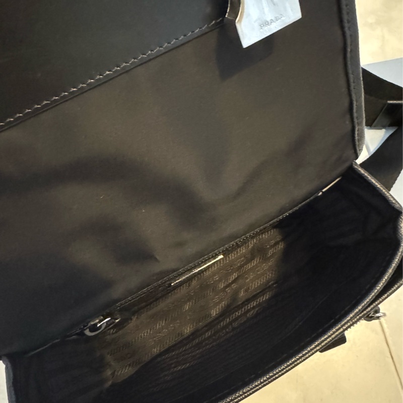 Prada Re-Nylon Santiago bag 22cm.-2