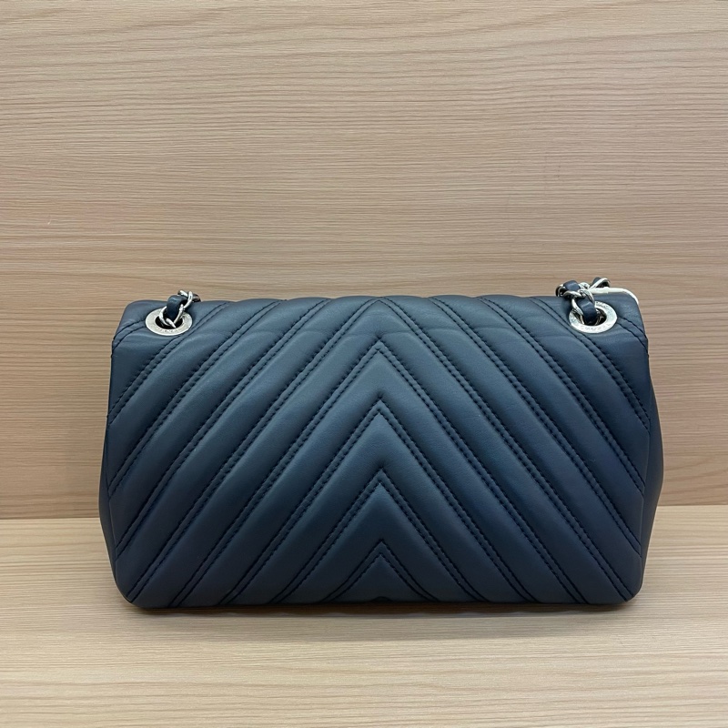 NO:D6 Chanel/藍銀羊皮中號v纹翻盖包 CF 2016年 21開 有塵袋 無卡 無盒子 尺寸底長26*高15*-1