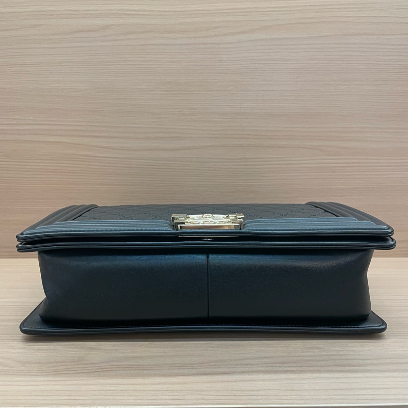 NO:D1 Chanel 黑銀LEBOY   中大號 2017年 23開 牛皮鏈條包 有塵袋 無卡 無盒子 尺寸底長 28*高17*寬8*-5