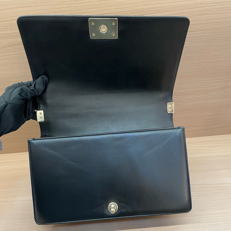 NO:D1 Chanel 黑銀LEBOY   中大號 2017年 23開 牛皮鏈條包 有塵袋 無卡 無盒子 尺寸底長 28*高17*寬8*-10