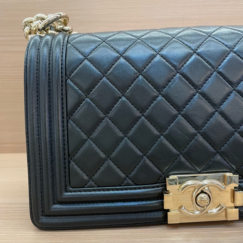 NO:D2 Chanel 黑金 LEBOY 羊皮 2018年 24開 中號 菱格金扣鏈條包 有卡 有塵袋 無盒子 尺寸底長25*高15*寬8*-5