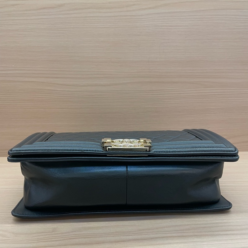 NO:D2 Chanel 黑金 LEBOY 羊皮 2018年 24開 中號 菱格金扣鏈條包 有卡 有塵袋 無盒子 尺寸底長25*高15*寬8*-7