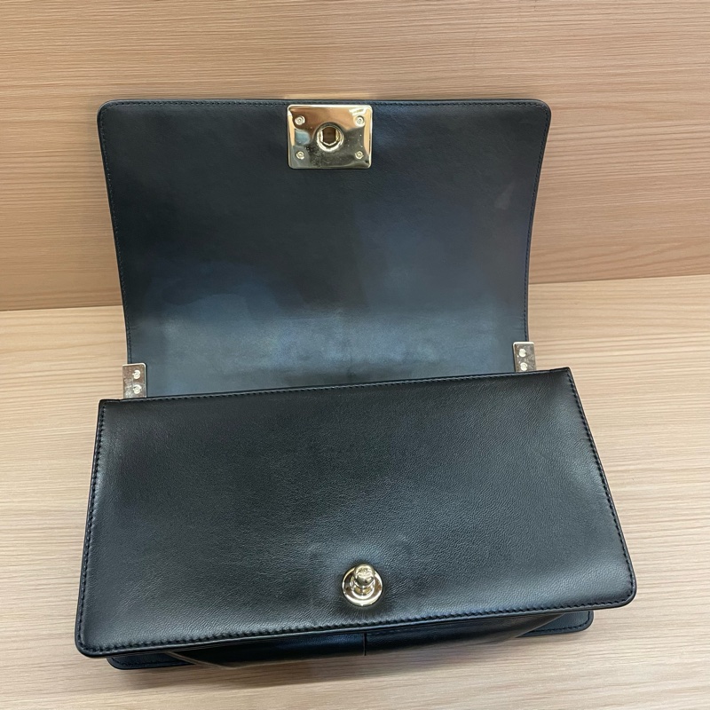 NO:D2 Chanel 黑金 LEBOY 羊皮 2018年 24開 中號 菱格金扣鏈條包 有卡 有塵袋 無盒子 尺寸底長25*高15*寬8*-10