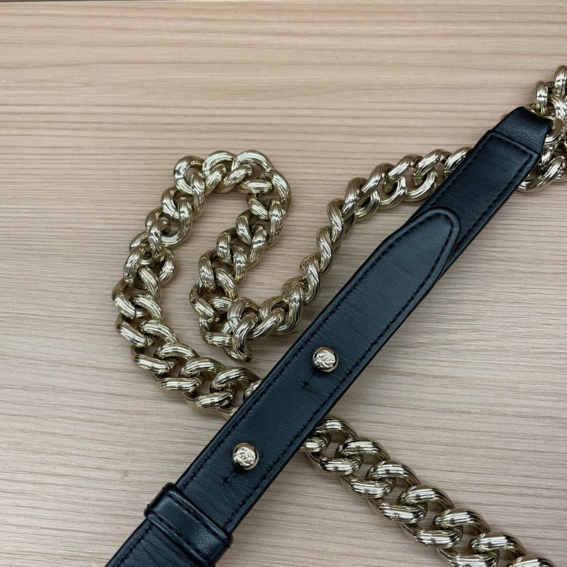 NO:D2 Chanel 黑金 LEBOY 羊皮 2018年 24開 中號 菱格金扣鏈條包 有卡 有塵袋 無盒子 尺寸底長25*高15*寬8*-12