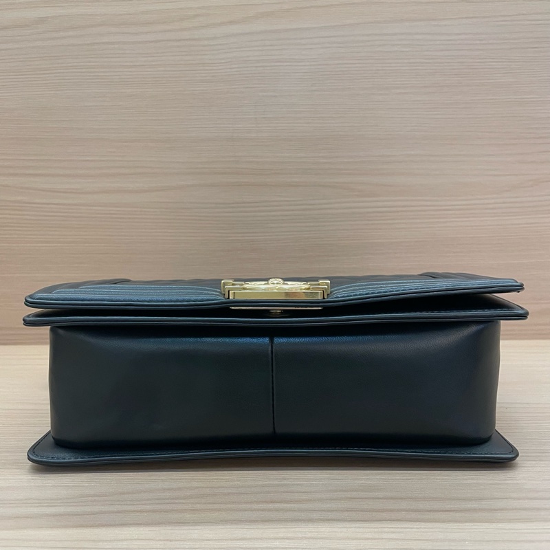 NO:D27 Chanel 黑金 LEBOY 2016年 21開 中號 牛皮经典菱格鏈條包 有塵袋 無卡無盒子 尺寸底長25*高15*寬8*-7