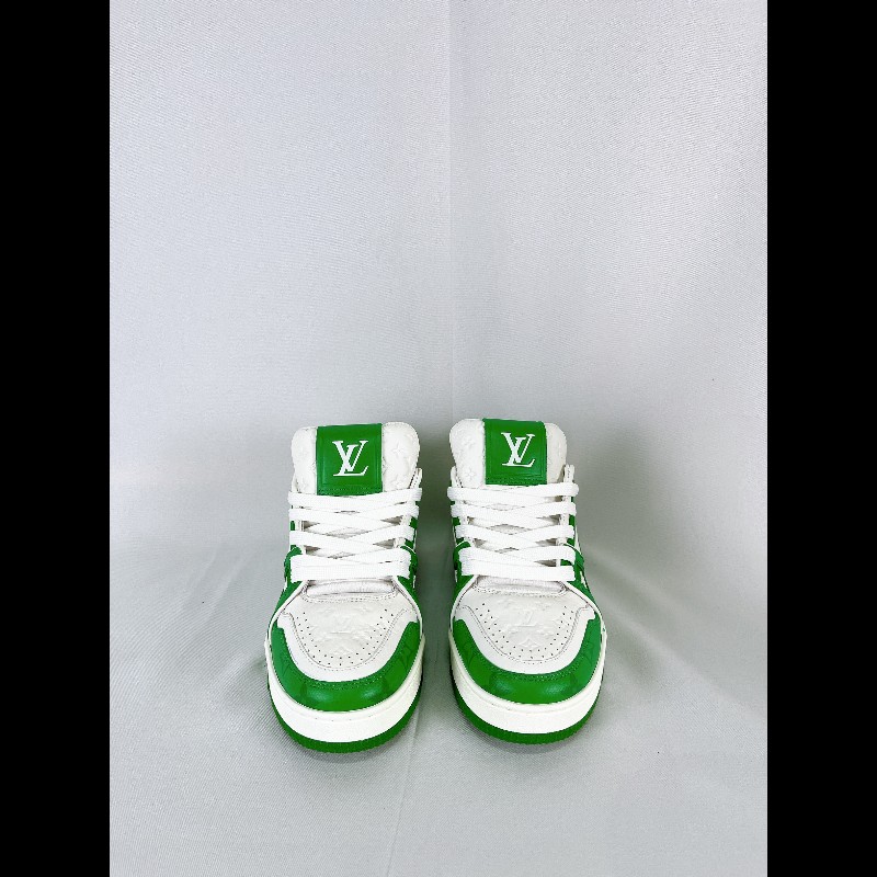 莉亞精品♡LV Trainer白綠浮雕滿印 尺碼1.5 近新閒置-1