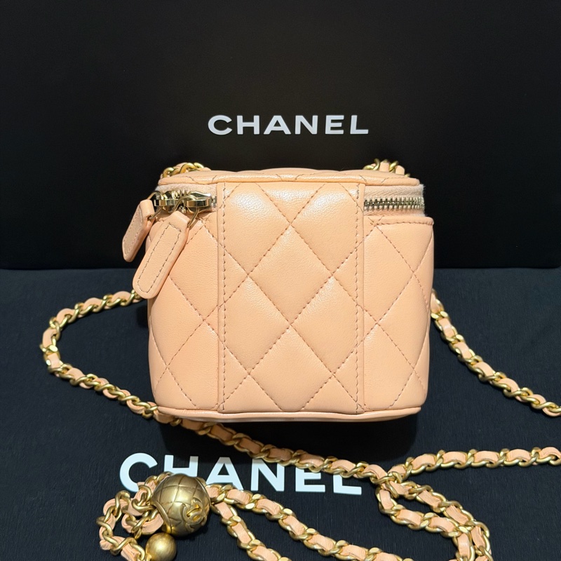 【96新 ✨ 全網最低價!】Chanel 香奈兒 裸粉色 羊皮 金球 小盒子 化妝盒 (大全套可送禮❗️)-2