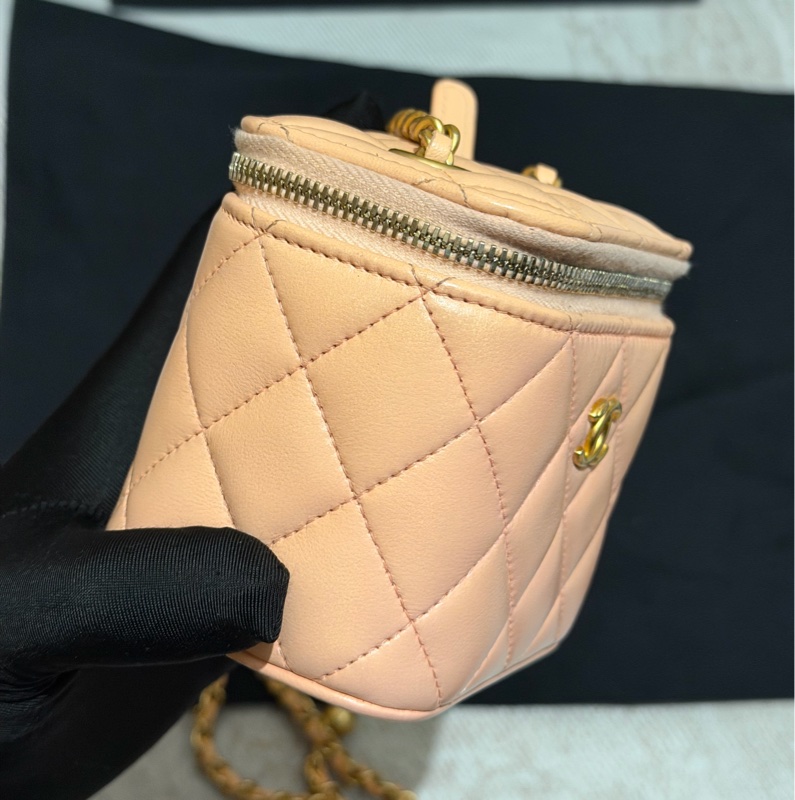 【96新 ✨ 全網最低價!】Chanel 香奈兒 裸粉色 羊皮 金球 小盒子 化妝盒 (大全套可送禮❗️)-7