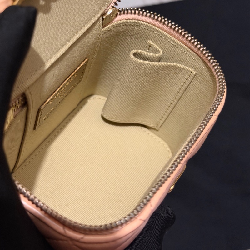 【96新 ✨ 全網最低價!】Chanel 香奈兒 裸粉色 羊皮 金球 小盒子 化妝盒 (大全套可送禮❗️)-19