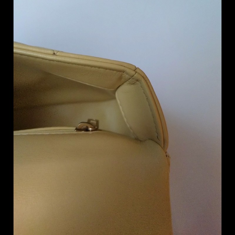 Chanel 金鍊奶黃羊皮菱格口蓋包-23