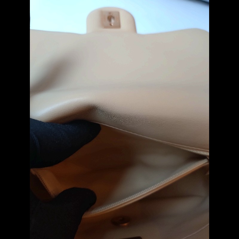 Chanel 金鍊奶黃羊皮菱格口蓋包-25