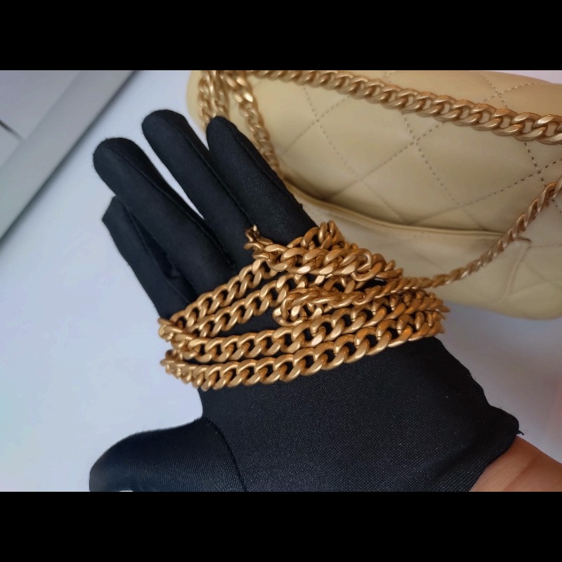 Chanel 金鍊奶黃羊皮菱格口蓋包-27