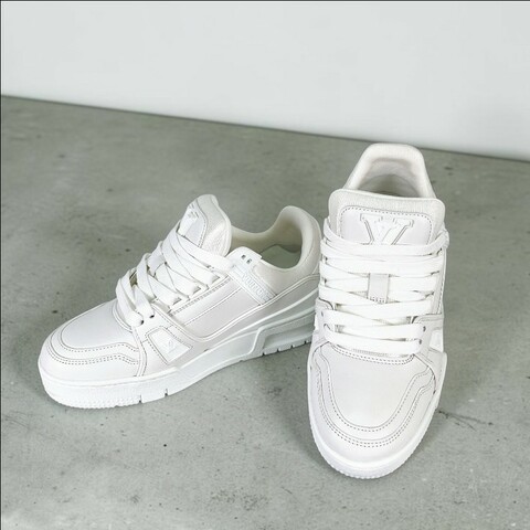 莉亞精品♡LV Trainer 白色全皮 尺碼35 近新閒置