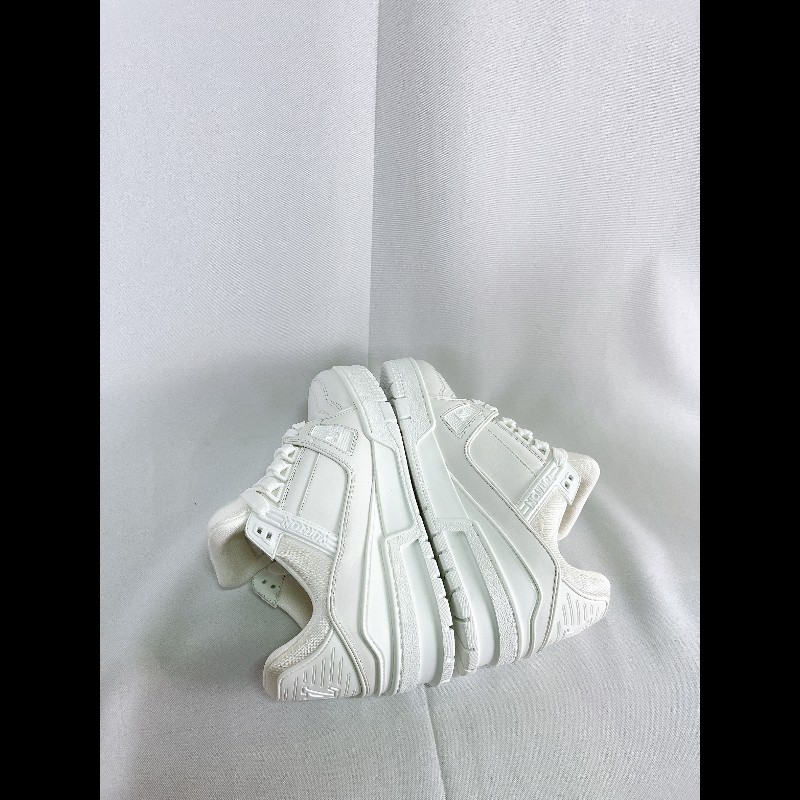 莉亞精品♡LV Trainer 白色全皮 尺碼35 近新閒置-4